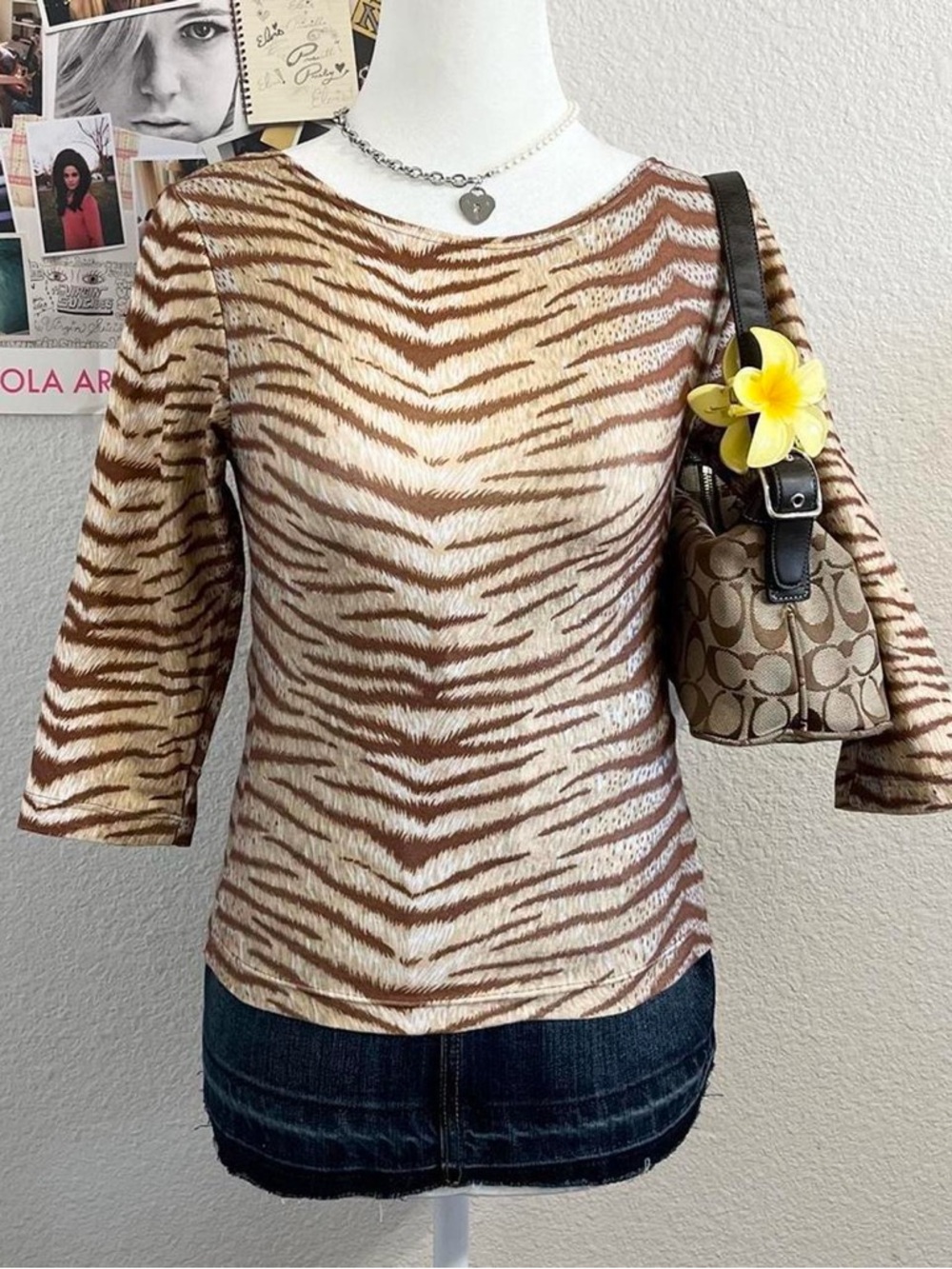 Vintage Y2K Deadstock Tiger Print 3/4 Sleeve Top